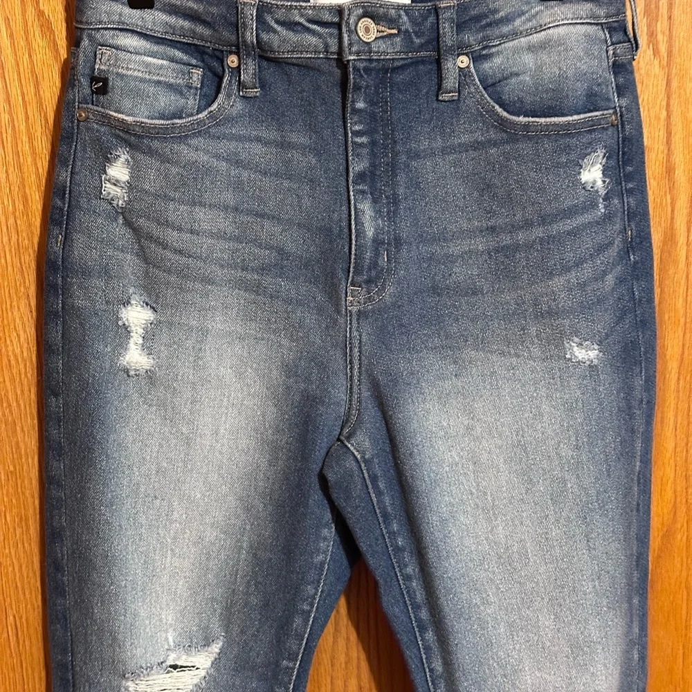 Kancan women’s jeans‎ sz 29 raw hem distressed high rise